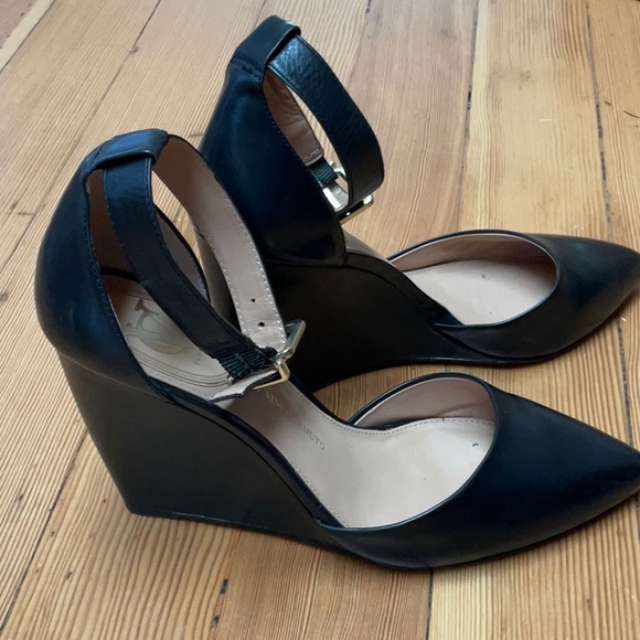 VC Signature by Vince Camuto All Leather Wedges with Ankle Strap - Picture 3 of 7